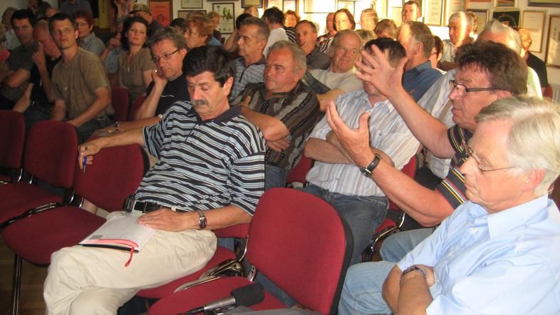 KS Zlatko Kavčič (desno) meni, da je prostor za Merkurjem primeren le za gradnjo