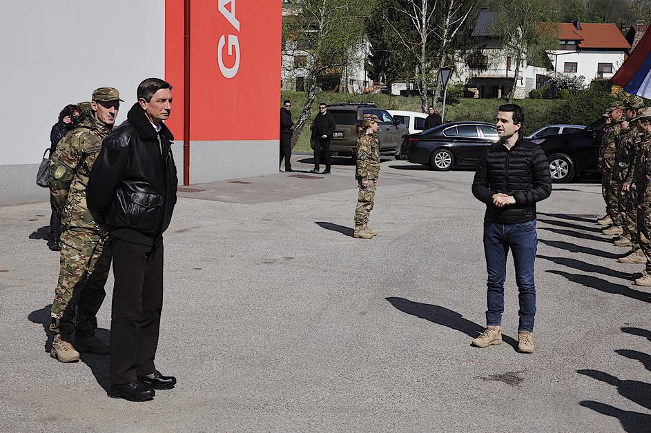 ogled vojaških sil na meji s Hrvaško