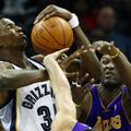 Hasheem Thabeet je premalo natančen in preveč okoren za ligo NBA. (Foto: EPA)