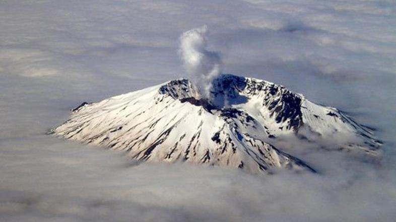 Sveta Helena je še danes delujoči vulkan, vendar je nazadnje izbruhnila leta 198