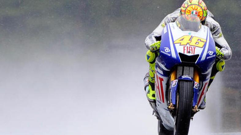 Na dopoldanskem treningu se je še dalo dirkati, popoldne na kvalifikacijah nič v