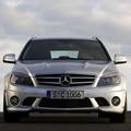 Mercedes C 63 AMG s 6,3-litrskim motorjem in 338 kW/460 KM.