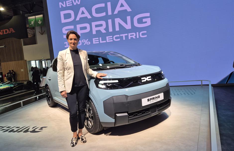 Dacia na avtomobilskem salonu v Parizu | Avtor: Gregor Prebil
