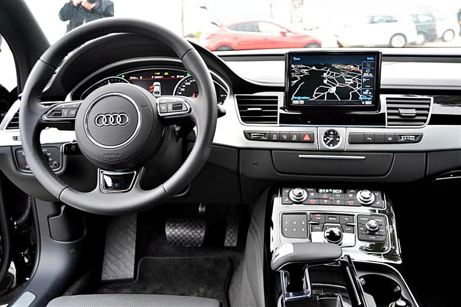 Audi A8 | Avtor: Gregor Prebil