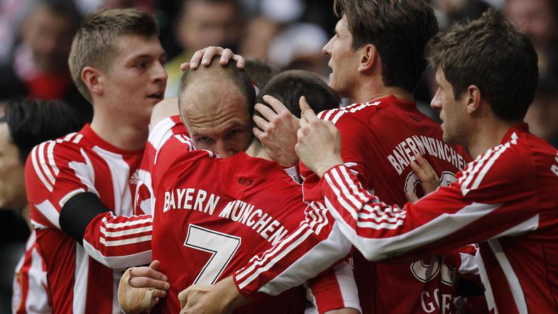 Zdrava Robben in Ribery ter še kakšna okrepitev v obrambi. To je recept za uspeh