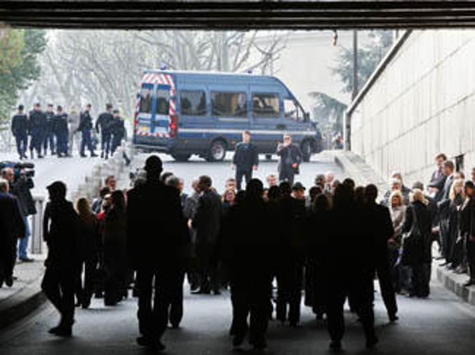 Porota si je ogledala prizorišče nesreče.