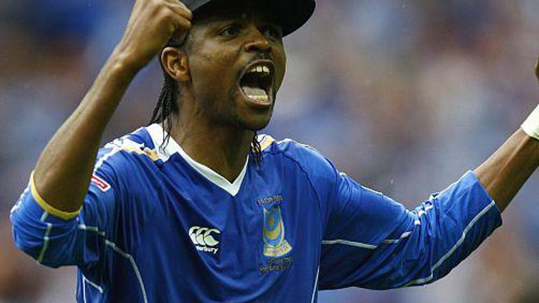 Nwankwo Kanu je bil junak velikega finala.