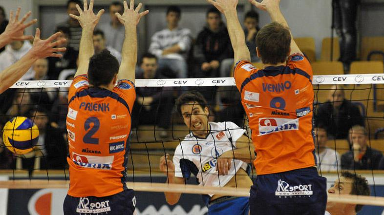 ACH doma prihodnjo sredo čaka težko delo. (Foto: Anže Petkovšek)