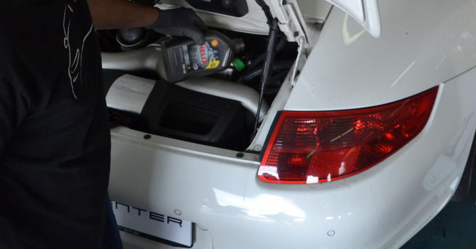 Motorno olje | Avtor: Gregor Prebil