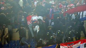Italija Hrvaška San Siro navijači neredi