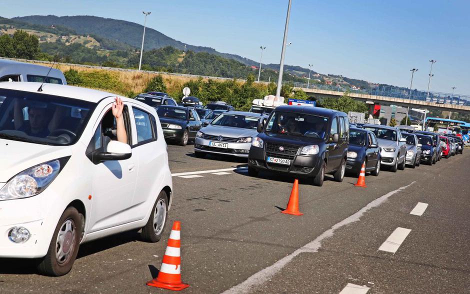 zastoji kolone ceste | Avtor: Saša Despot