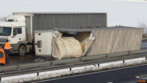 Preverjen tovornjak na štajerski avtocesti.