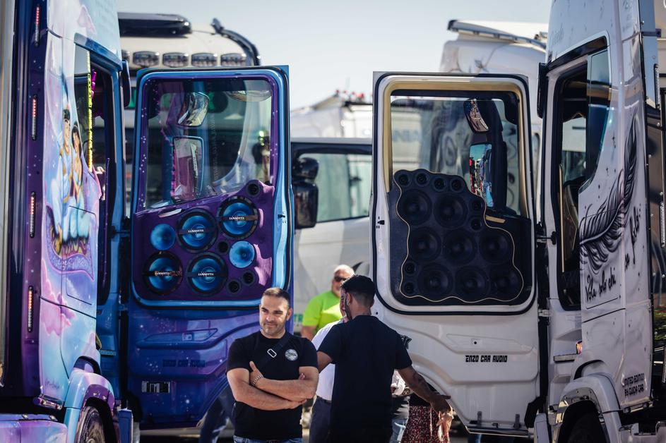 Srečanje tovornjakov v Misanu