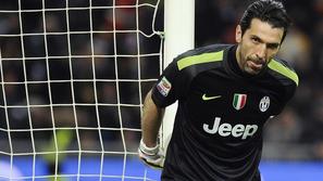 (AC Milan - Juventus) Buffon