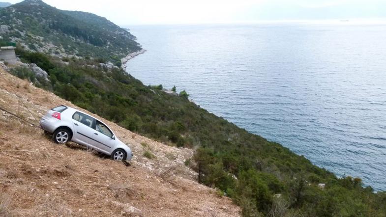 Sreča v nesreči pri naselju Baćina na Hrvaškem.