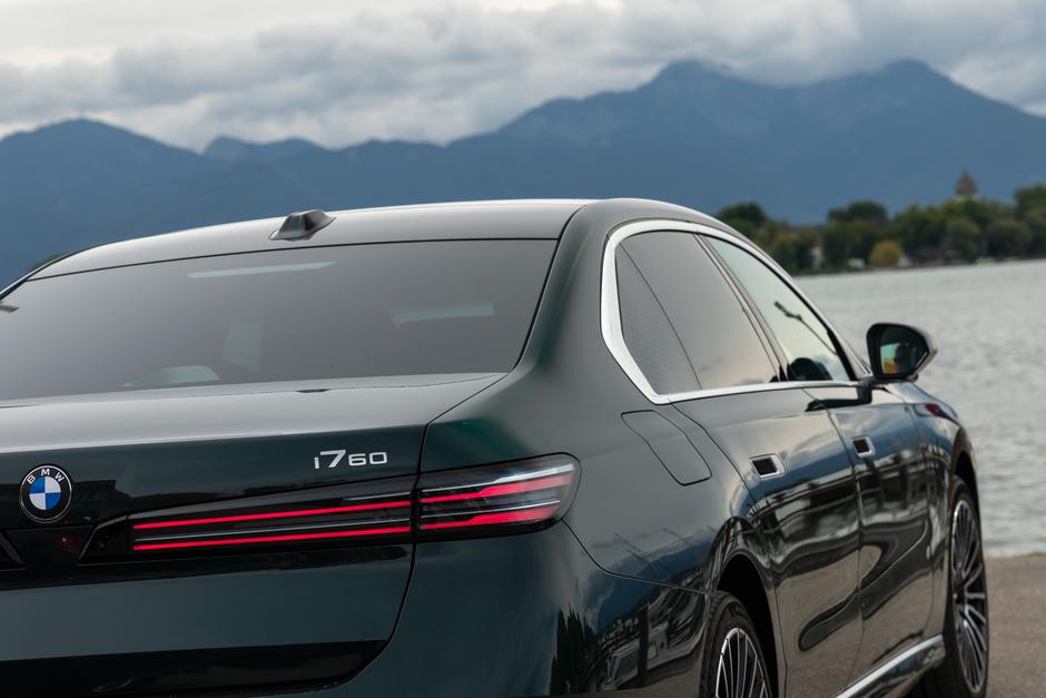 BMW serija 7 | Avtor: Žiga Intihar/BMW