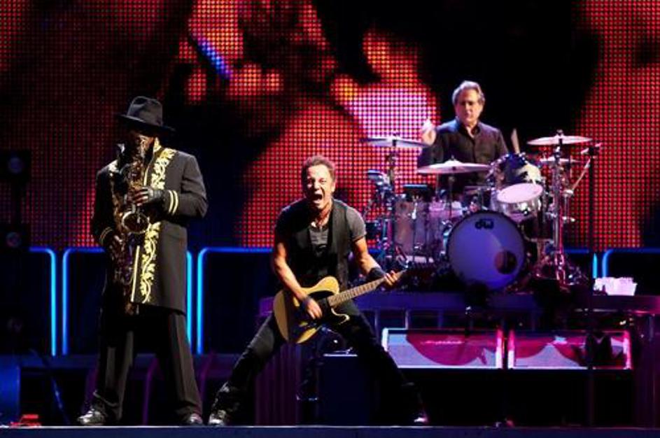 “Ta tip je zmešan ali pa vsemogočen.” Verjetno bo držalo predvsem slednje.