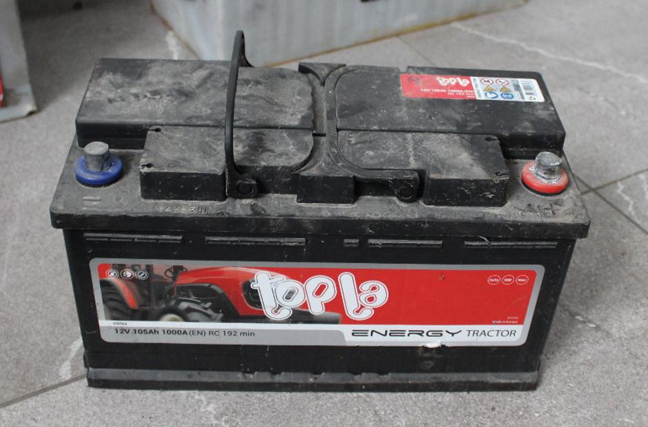 akumulatorji | Avtor: Policija