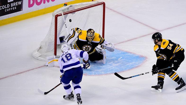 tamba bay lightning boston bruins