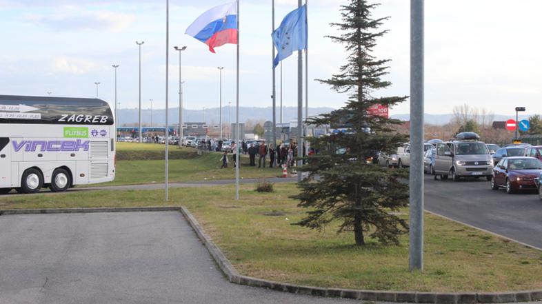 mejni prehod kontrola policija Obrežje