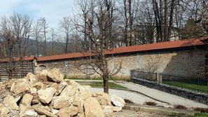 Skale na Nunskem vrtu v Škofji Loki