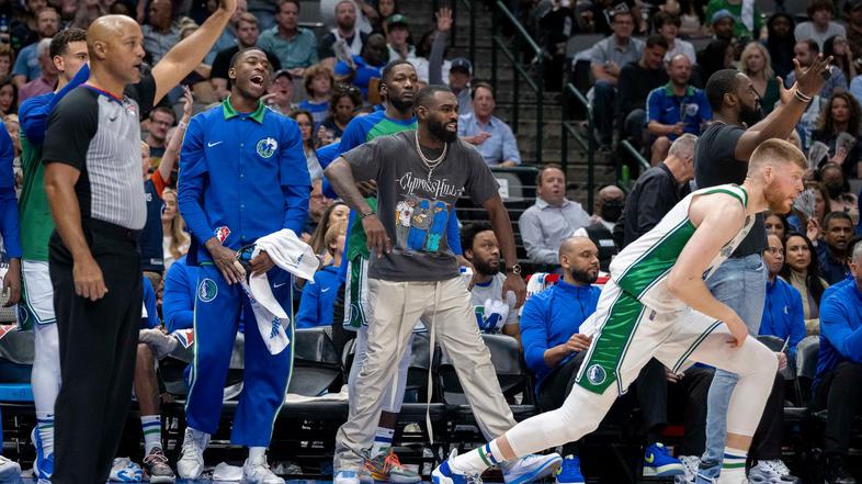 Davis Bertans Tim Hardaway jr