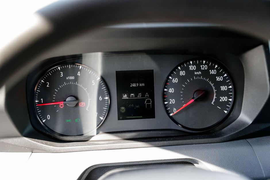 Renault Master | Avtor: Saša Despot