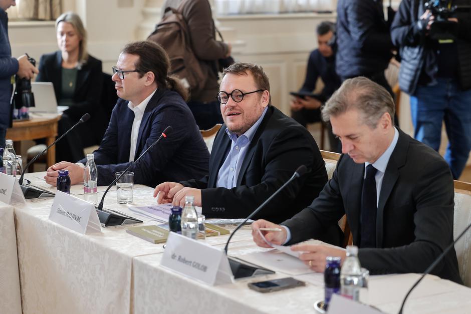 Simon Maljevac Robert Golob | Avtor: Nebojša Tejić/STA