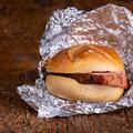 Sendvič v alufoliji.