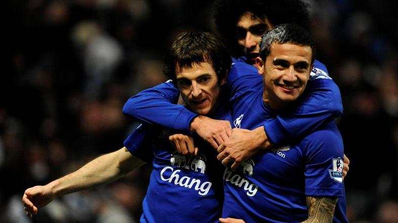 Leighton Baines Tim Cahill Marouane Fellaini gol zadetek veselje proslavljanje s