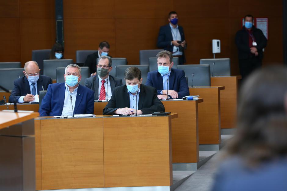 Poslanci DeSUS | Avtor: Državni zbor/Sušnik Matija