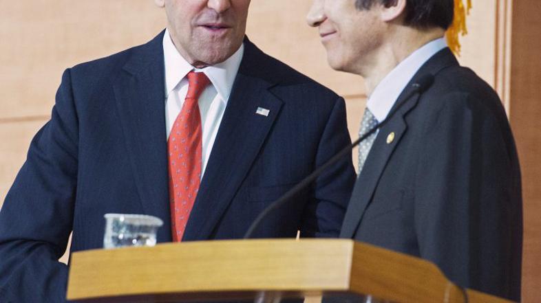 john kerry Yun Byung-se