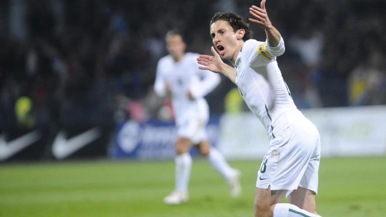 Robert Koren, ko se je s soigralci veselil uvrstitve na SP 2010. (Foto: Fotosi)