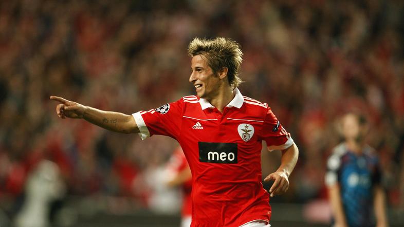 Fabio Coentrão se bo skoraj zagotovo preselil v madridski Real. (Foto: Reuters)