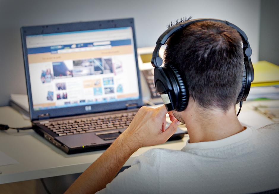 Prenosnik | Avtor: Boštjan Tacol