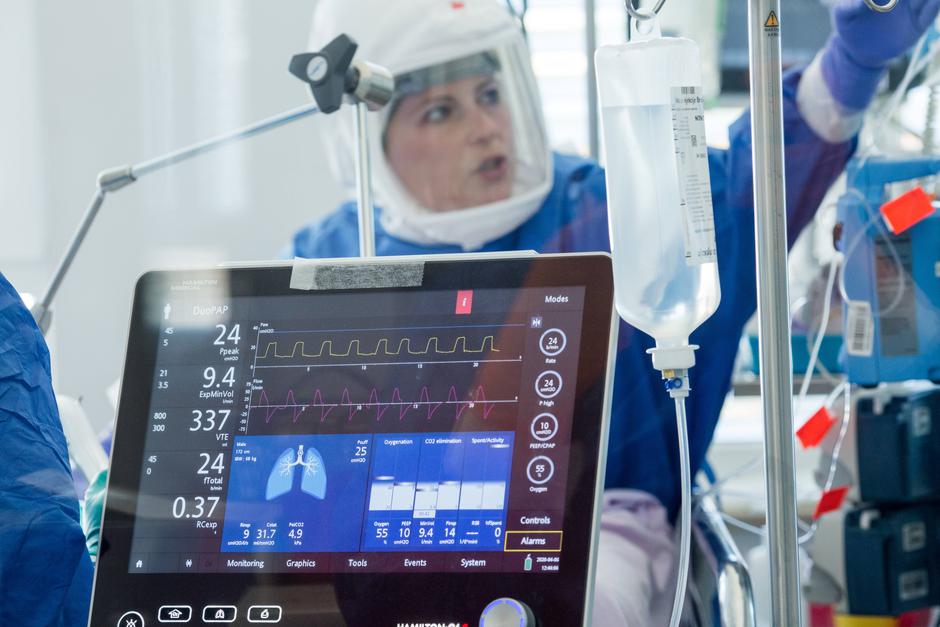 Covid-19, UKC Ljubljana | Avtor: Matej Povše za UKC LJ