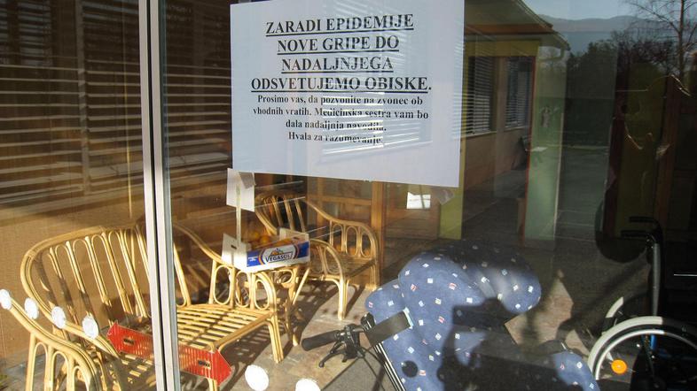 V CUDV Matevža Langusa je do včeraj zbolelo 44 varovancev in zaposlenih, od teh 