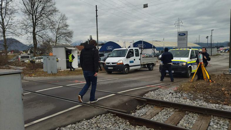železniški prehod Šiška vlak trčenje