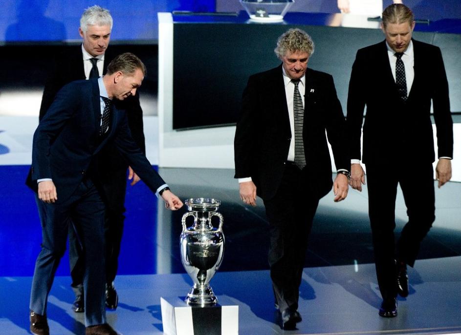 Koepke Köpke Nikopolidis Pfaff Schmeichel Euro 2016 Nica žreb pokal trofeja kval