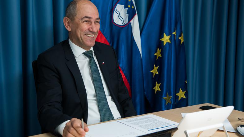 Novice: Saga se bliža koncu: Janša vendarle odprl pismo - Janez Janša