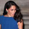 Meghan Markle v modri obleki