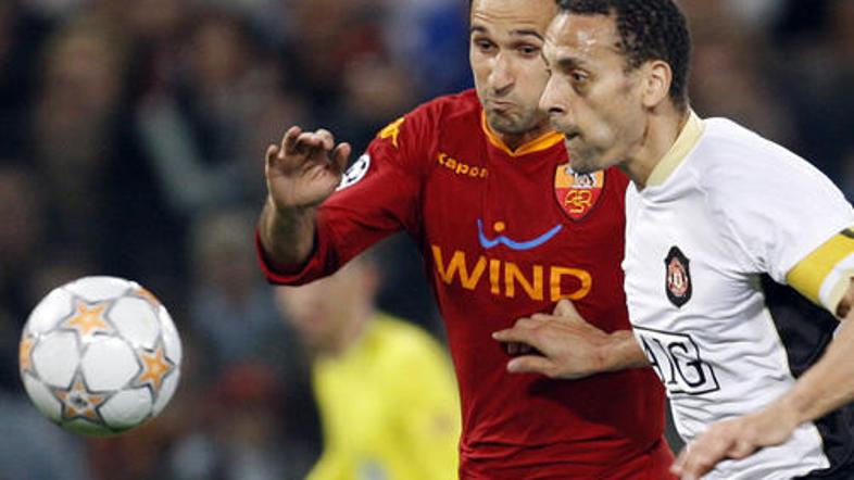 Bosta Mirko Vučinić in Rio Ferdinand bila nov neposredni dvoboj?