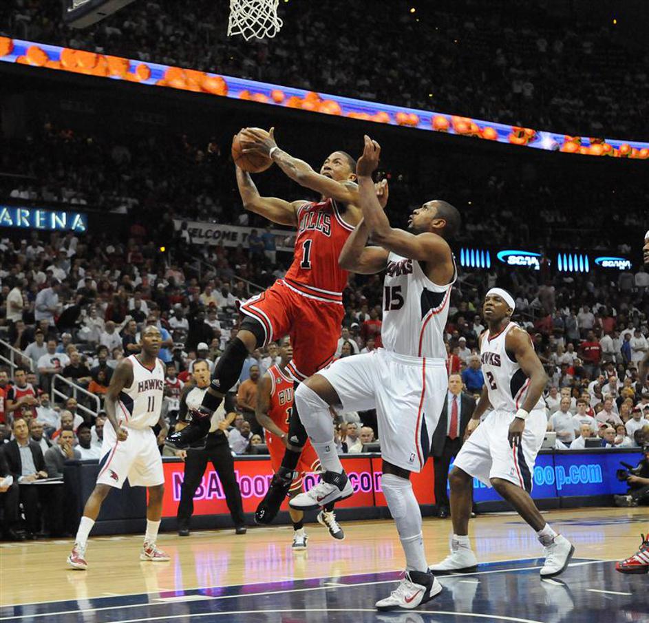 Derrick Rose in Al Horford