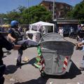 Po podatkih organizatorjev se je protestnega shoda proti odlagališču udeležilo o