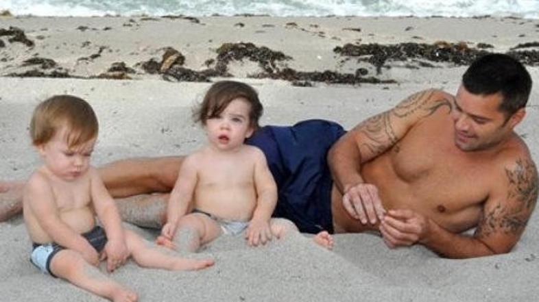 Dvojčka sta praznovala eno leto.