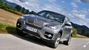 X6 s šestvaljnim bencinarjem je eden od modelov, ki so vabljeni na servis. (Foto