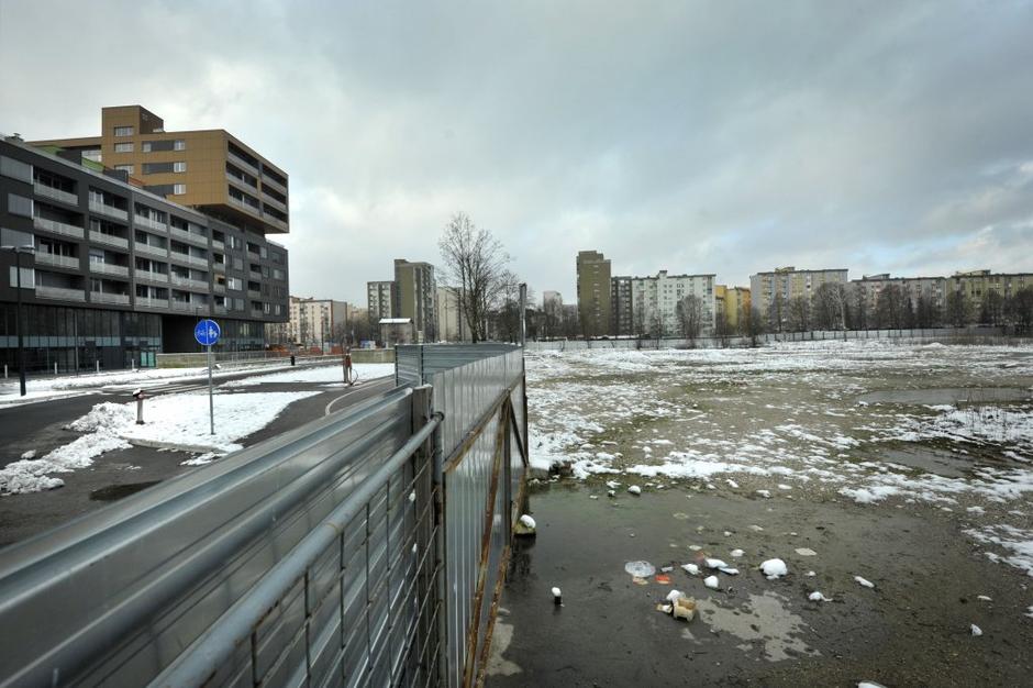 Prostor, kjer naj bi stal nakupovalni center | Avtor: Anže Petkovšek