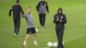 Švica Slovenija kvalifikacije za SP 2014 Stade de Suisse Bern