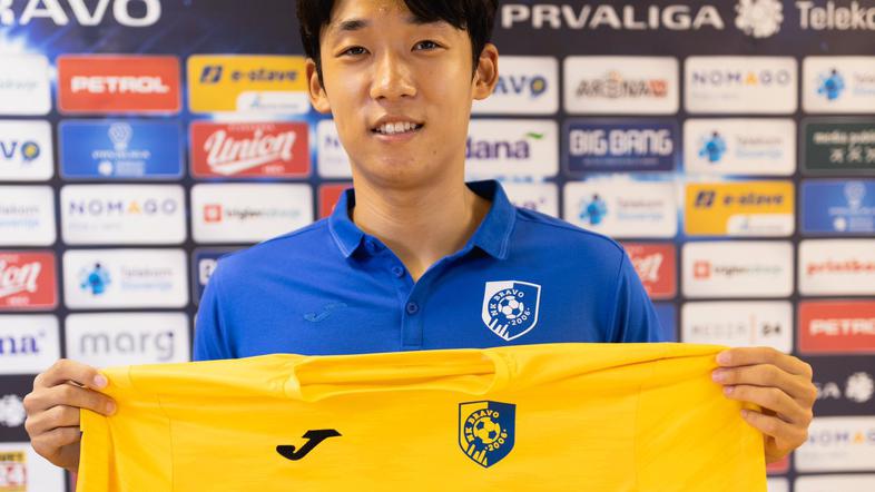 Chan-Woo Kim NK Bravo