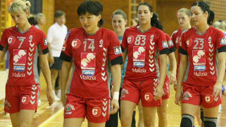 Krimovke so v drugem polčasu strle igralke Viborga.